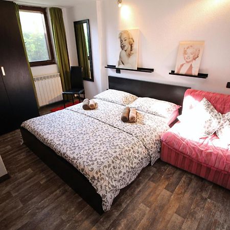 Apartments Nevija Ровинь Экстерьер фото