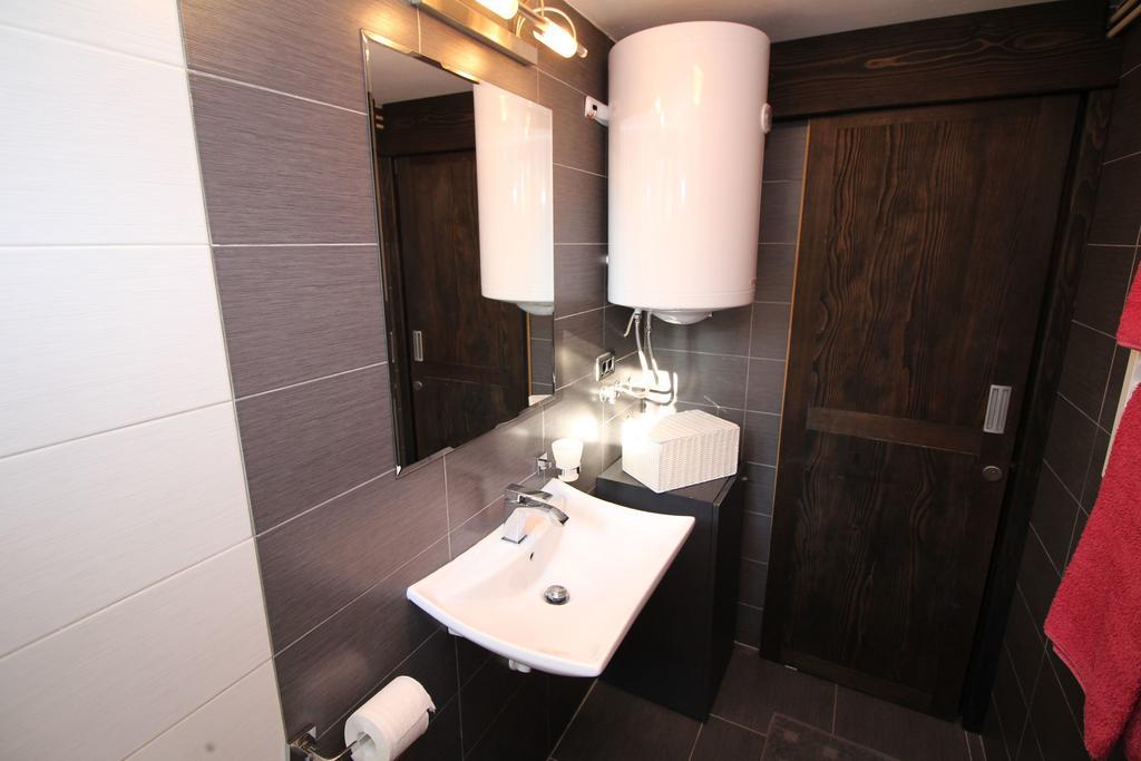 Apartments Nevija Ровинь Экстерьер фото