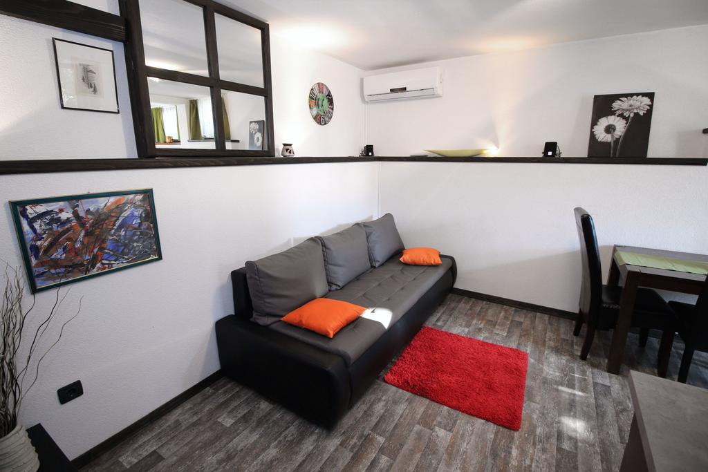 Apartments Nevija Ровинь Экстерьер фото